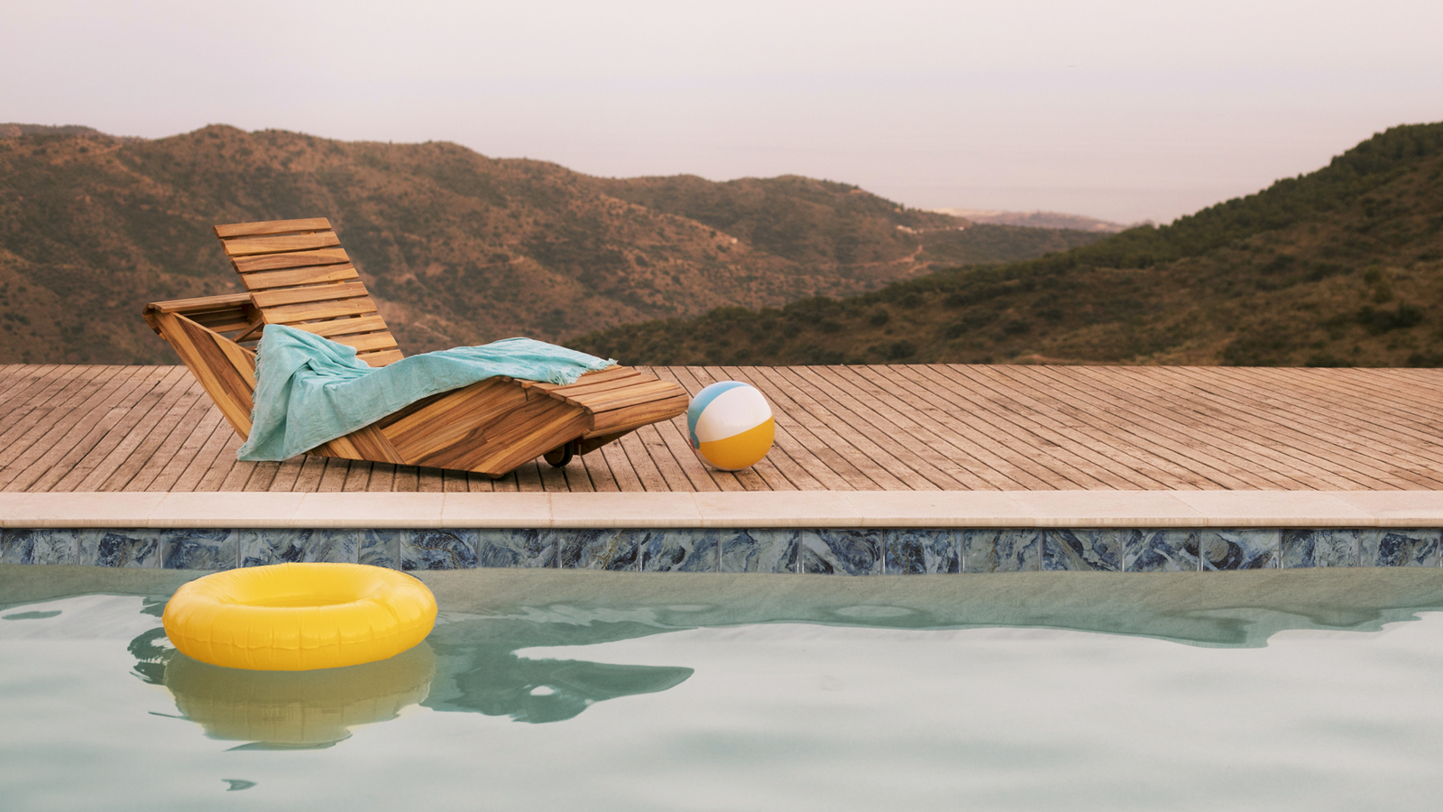 Lorehaven-Lagoon-Blue-6x6-Porc-Tile-RM-1